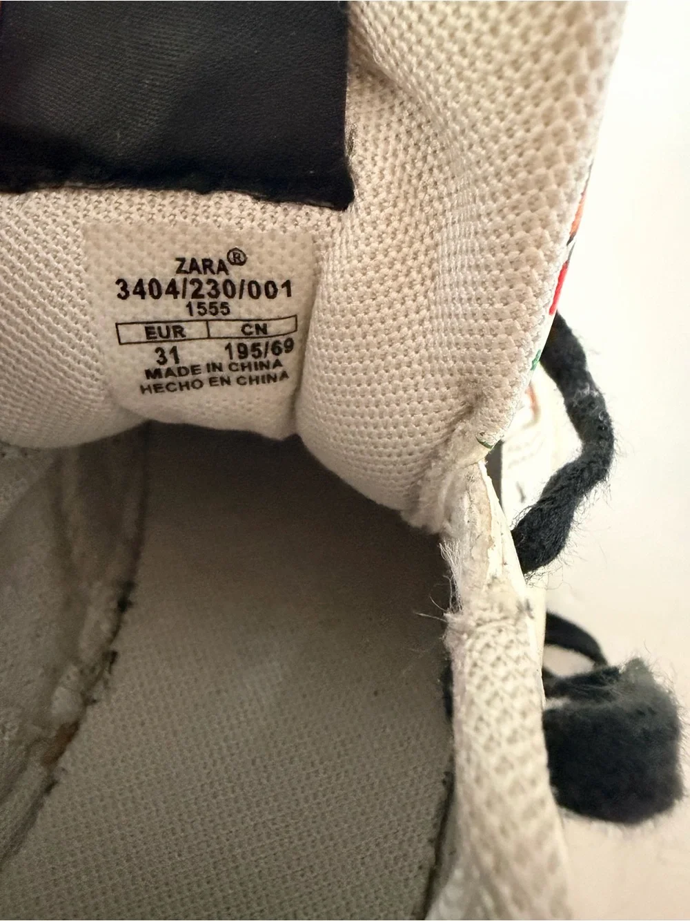 Zara Kids Mickey Mouse & Friends Graffiti Sneakers Size 31 or 13 13.5 Kids